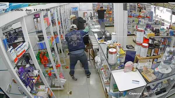 Motochorros roban 50 cajas de medicamentos adelgazantes en Minga Guazú