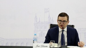 Piden salida de Duarte por “tierna podredumbre” y ANR le respalda