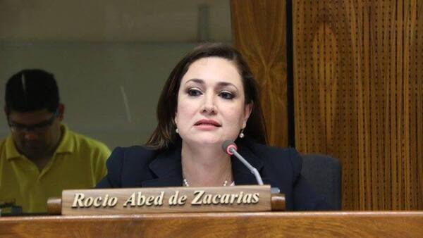 Rocío Abed renuncia al liderazgo de Honor Colorado en Diputados por “razones académicas”