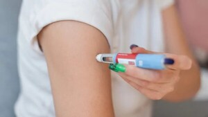 Alerta sobre riesgos de ampollas para adelgazar sin control médico