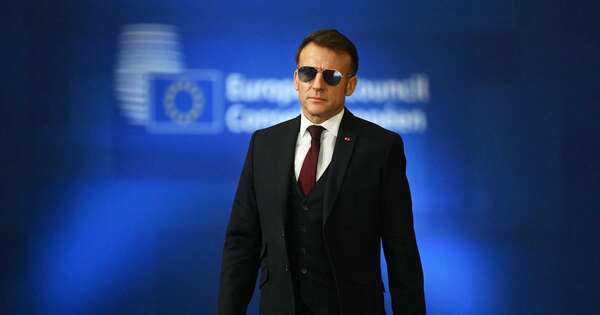 La Nación / Macron protagoniza memes por gafas de aviador en Davos