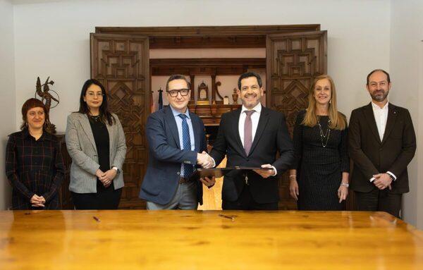 Acuerdo de intercambio con prestigiosa universidad española - Portal Digital Cáritas Universidad Católica