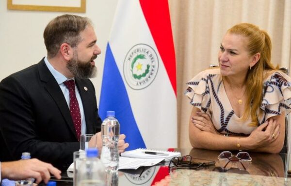 Justicia y Salud coordinan acciones para fortalecer la atención sanitaria en el sistema penitenciario