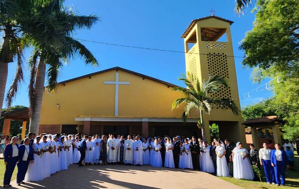 65 parejas unen sus vidas ante el altar de Dios en Belén - Concepción al Día