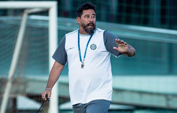 Olimpia: el equipo que prepara Vitamina Sánchez para el debut en el Apertura 2026