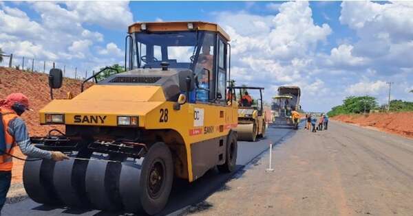 La Nación / Importaciones de maquinarias crecen tras mayores obras y proyectan un 2026 positivo gracias al agro