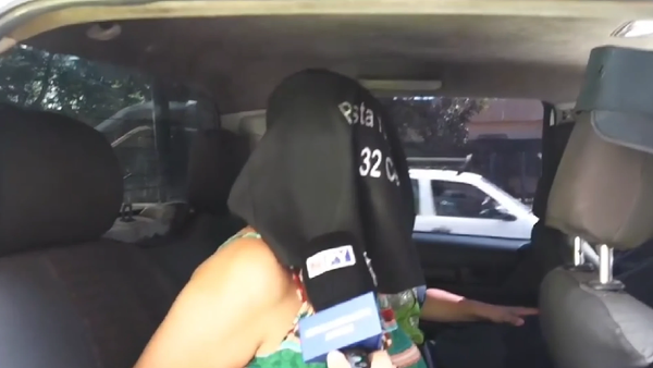 Mujer golpeó a su hijastro de 3 años con cable y quedó detenida - Noticiero Paraguay