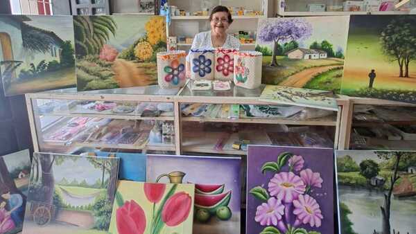 Abuela de 87 años se animó a pintar y ahora vende sus cuadros