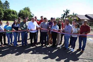 Gobernación del Alto Paraná realizó inauguraciones y verificaciones de obras en Santa Rosa del Monday | DIARIO PRIMERA PLANA