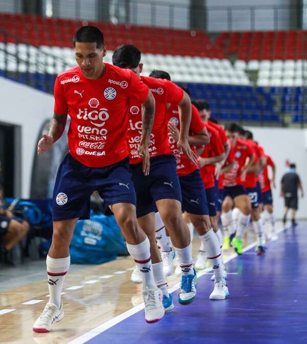 Reconocimiento del escenario en la previa al debut