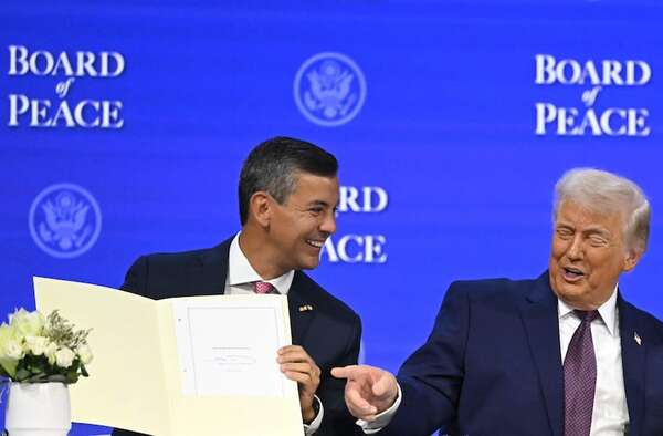 Peña dice que Paraguay apuesta por el diálogo tras la firma de la Junta de Paz de Trump - Mundo - ABC Color