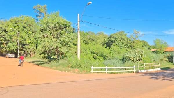 Concepción: vecinos piden limpieza de baldíos utilizados como aguantaderos de drogadictos   - Nacionales - ABC Color