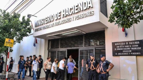 Reforma de la Caja Fiscal: el Gobierno busca evitar el colapso financiero del sistema jubilatorio