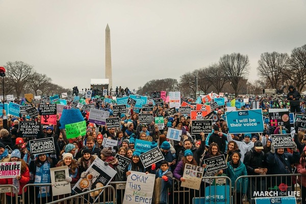 Trump respalda la marcha contra el aborto en Washington