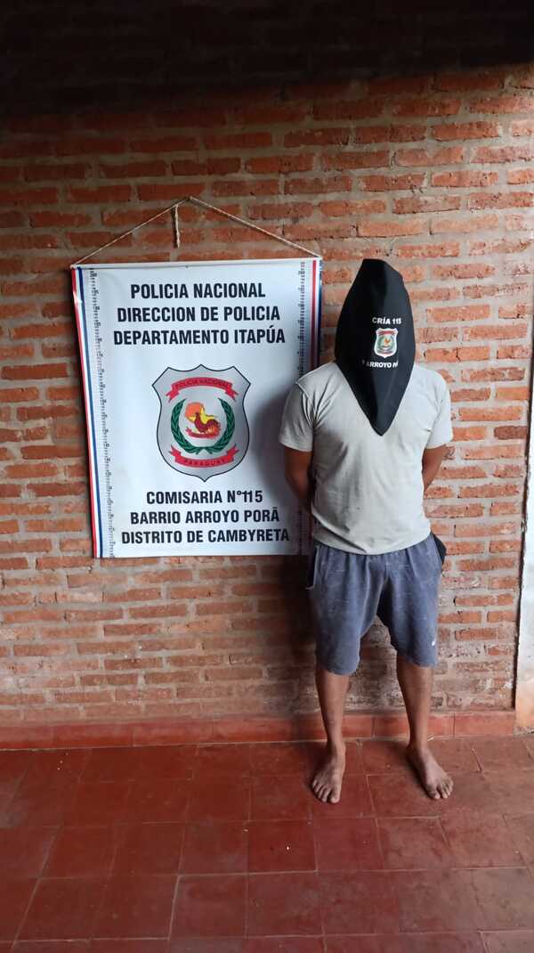 Joven fue aprehendido tras intentar ingresar armado a la casa de su madre