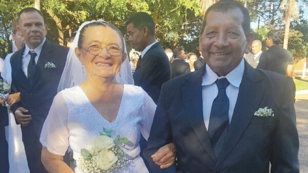 Un amor que esperó 40 años: Se dieron el ¡SÍ!