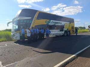 Ruta PY08: Bache habría ocasionado otro choque y un pasajero quedó atrapado - Nacionales - ABC Color