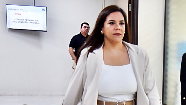 Diputada confirma apoyo de Blas Llano a su candidatura