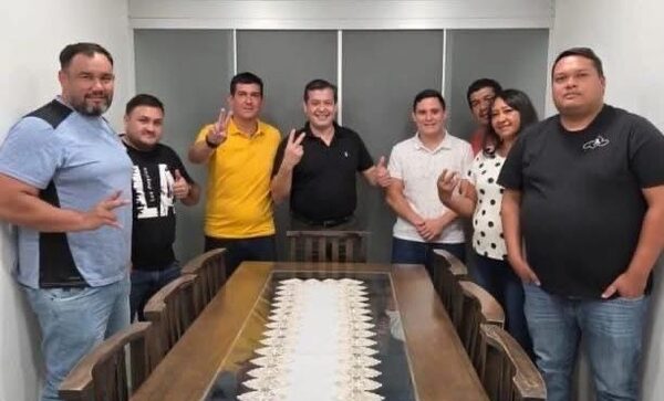 Lambaré: el “cambio” liberal se cae a pedazos — el entorno de Edu Molinas se alía con imputados por corrupción municipal - Canal-E