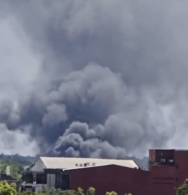 Reportan incendio de gran magnitud en San Lorenzo