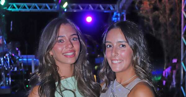 La Nación / Elección de reinas en el Náutico: Valeria y Ernestina son las nuevas soberanas