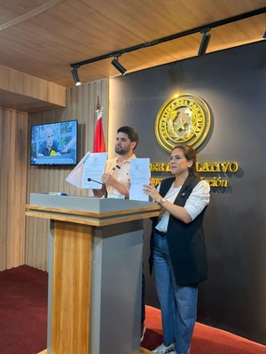 Diputados piden informes por déficit en caja parlamentaria