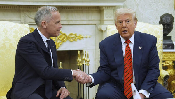 Trump advirtió a Canadá con aranceles del 100% si negocia con China