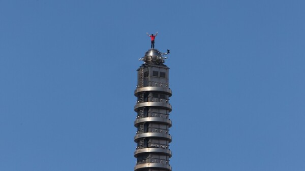 Video: Alex Honnold asombra al mundo al escalar sin cuerdas ni arnés el Taipei 101