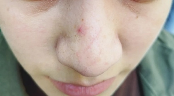 Embarazada denuncia agresión y despido de una chipería