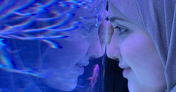 La Nación / Sundance exhibe la travesía de una refugiada siria durante una década