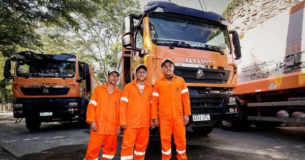 La Nación / Incorporan nueve camiones para recolección de residuos en San Bernardino