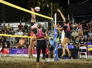 Duplas paraguayas avanzan a semifinales y definen entre sí pase a la final de voley playa - La Tribuna