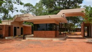 Adolescente aprovecha horario de almuerzo y se escapa del Centro Educativo de Itauguá