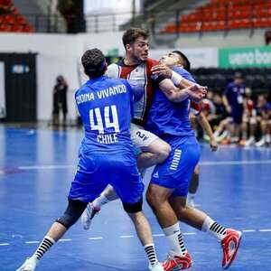 Sur Centro de Handball Masculino de Mayores: Se esfumaron ilusiones mundialistas - Polideportivo - ABC Color