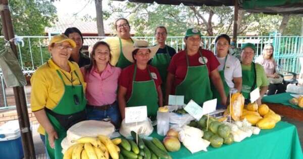 La Nación / Mujeres concentran el 40 % de los créditos del CAH