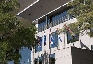 Plantean sostener jubilación vip con “otros ingresos” y emitir tarjetas de crédito - Política - ABC Color