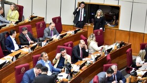 Más senadores califican de “privilegio” la jubilación vip