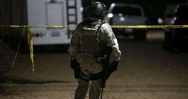 La Nación / México: ataque armado en un partido de fútbol deja 11 muertos