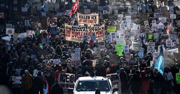 La Nación / Masiva protesta en Mineápolis por dos abatidos a manos del ICE