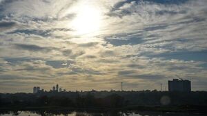 Lunes caluroso, con máximas de 40°C y posibles chaparrones, prevé Meteorología