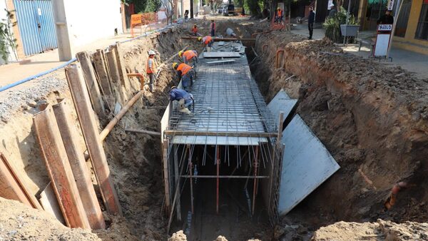Cierran carril de salida en Boggiani por obras de desagüe pluvial