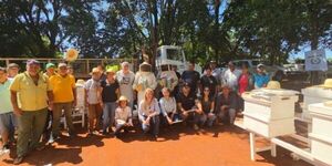 APICULTURA SOSTENIBLE: UNA ALTERNATIVA PRODUCTIVA QUE FORTALECE INGRESOS Y DIVERSIFICA EL TRABAJO RURAL