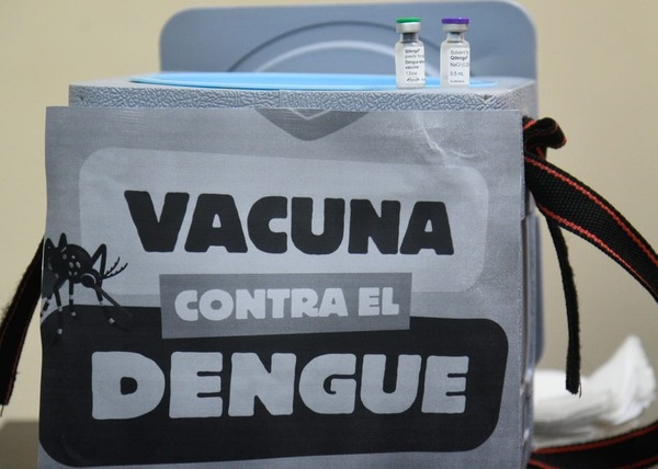 Salud insta a los padres a vacunar a sus hijos contra el dengue