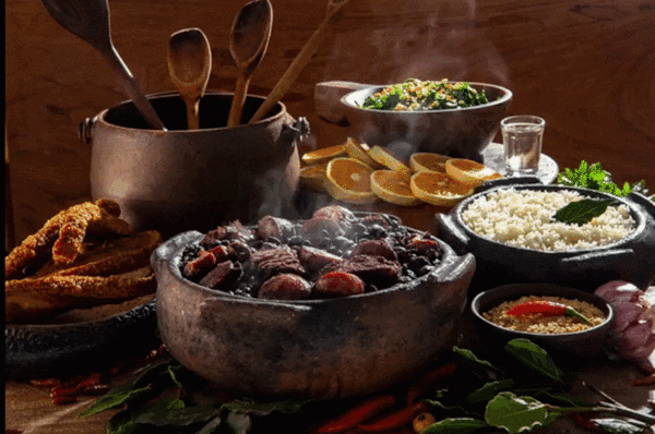 De la necesidad al festín: el origen humilde detrás de la sofisticada feijoada brasileña - Gastronomía - ABC Color