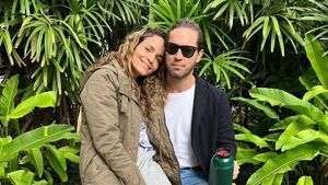 Popular / (VIDEO) ¡Mirá como el cantante de los Kchiporros le organizó el cumple a su doña!