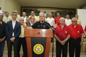 Gremios militares y policiales se declaran satisfechos tras explicaciones sobre la reforma de la Caja Fiscal