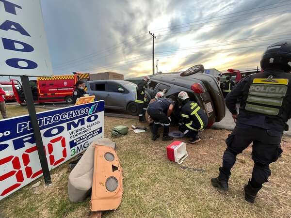 Video muestra el momento del triple choque que dejó dos muertos en Villeta - Policiales - ABC Color
