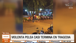Violenta pelea entre jóvenes casi termina en tragedia