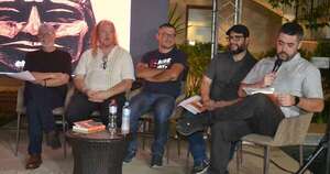 La Nación / Una emotiva noche a puro fútbol, música y anécdotas