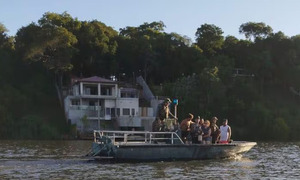 Tras intensa búsqueda, aparecen con vida los cinco argentinos que cayeron al Paraná - OviedoPress